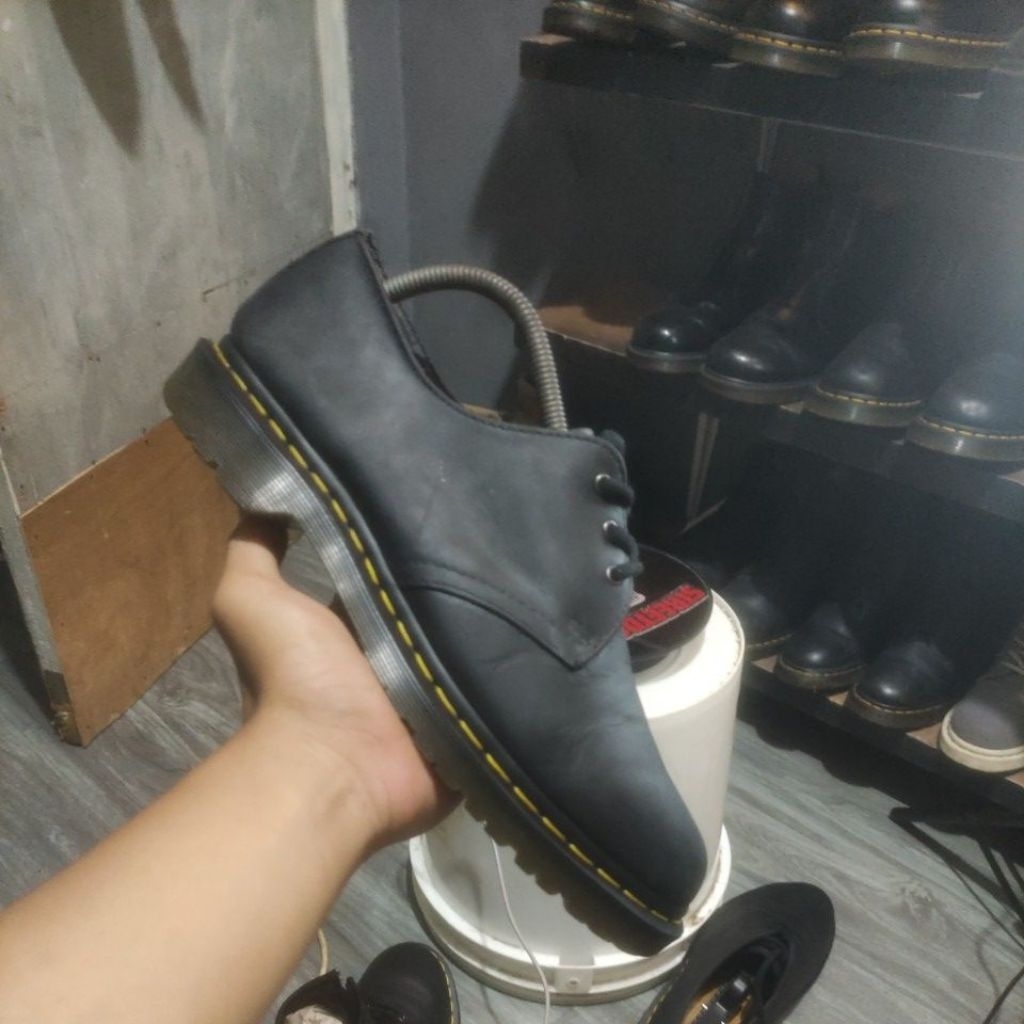 sepatu dm 1461 black