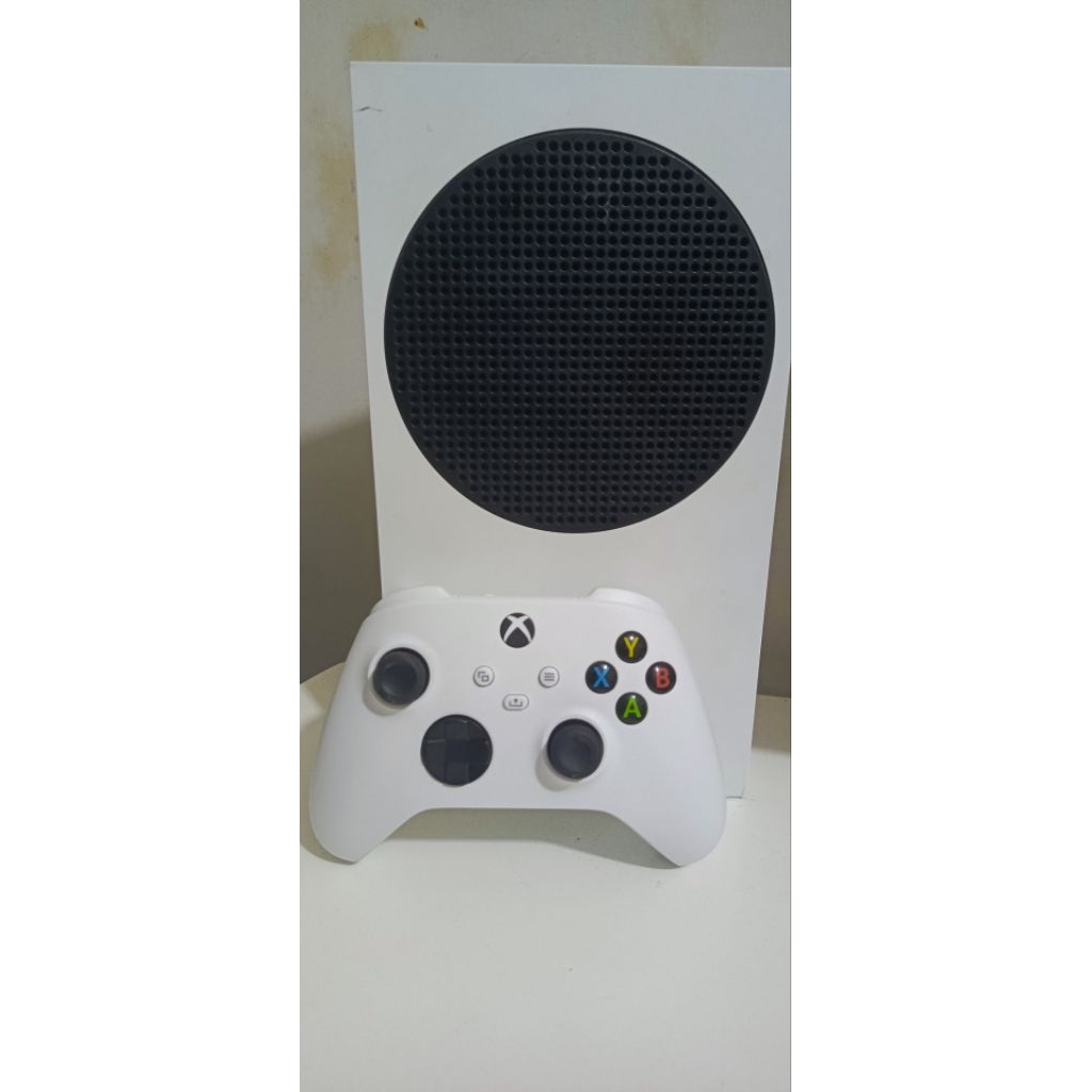 Xbox series s second original mulus 2 bulan pemakaian + Free rechargable battery