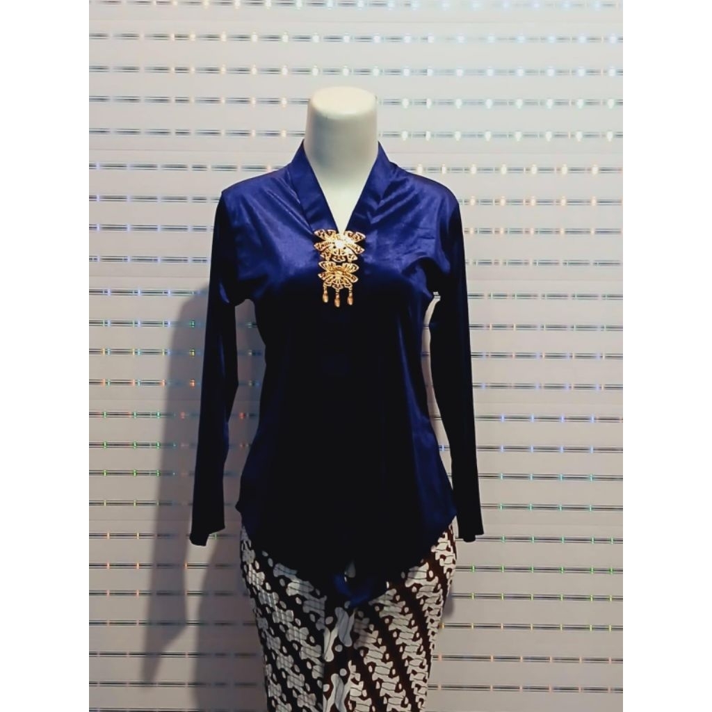 atasan kebaya beludru kartini