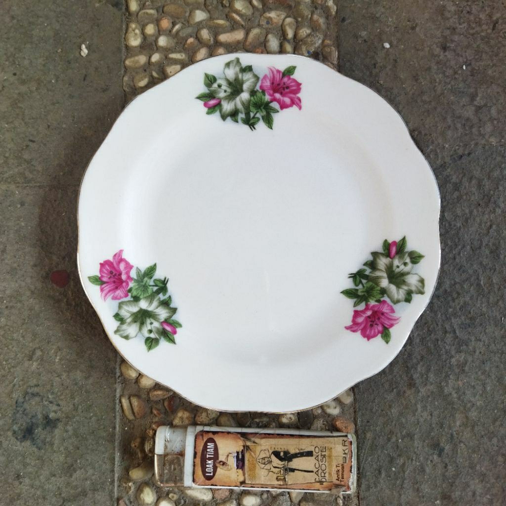 Pajangan Vintage Piring Ceper Kue Bunga Kangkung