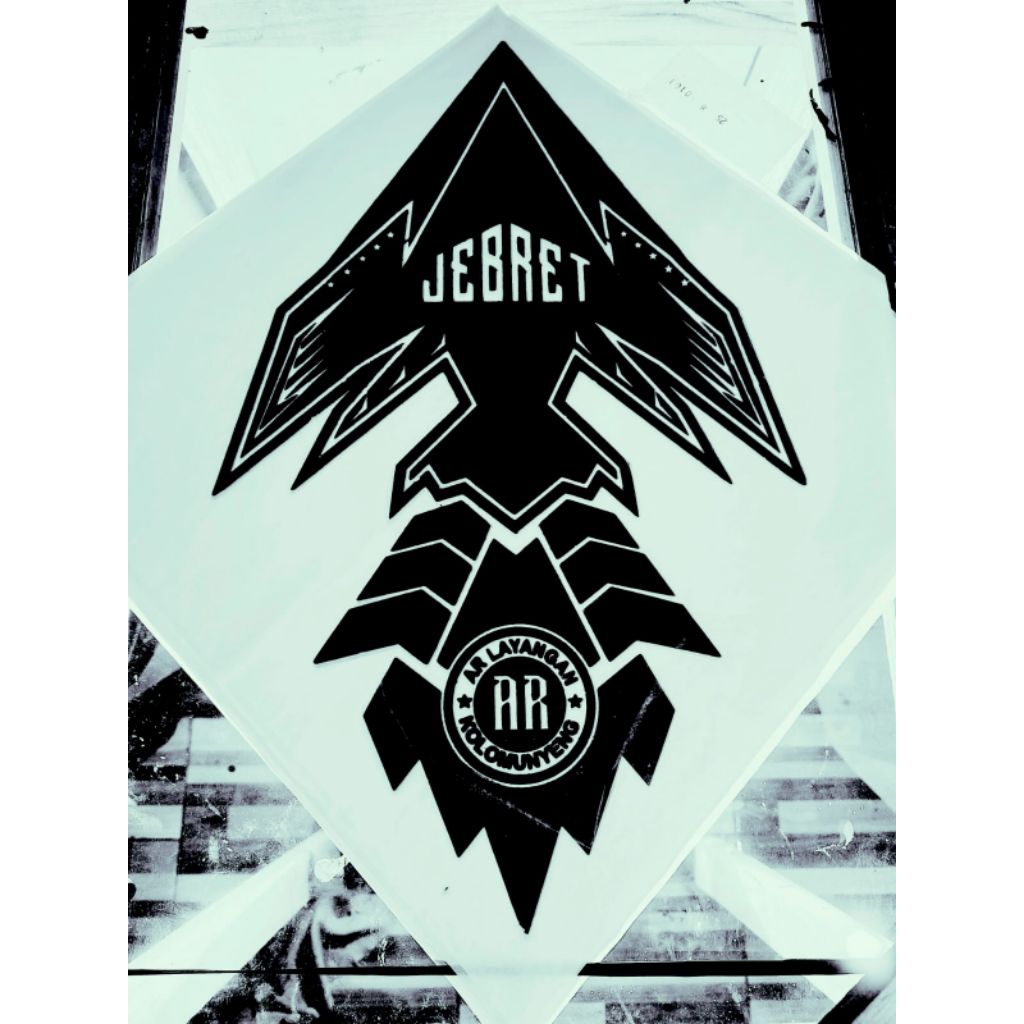 kertas layangan sukhoi 1 warna