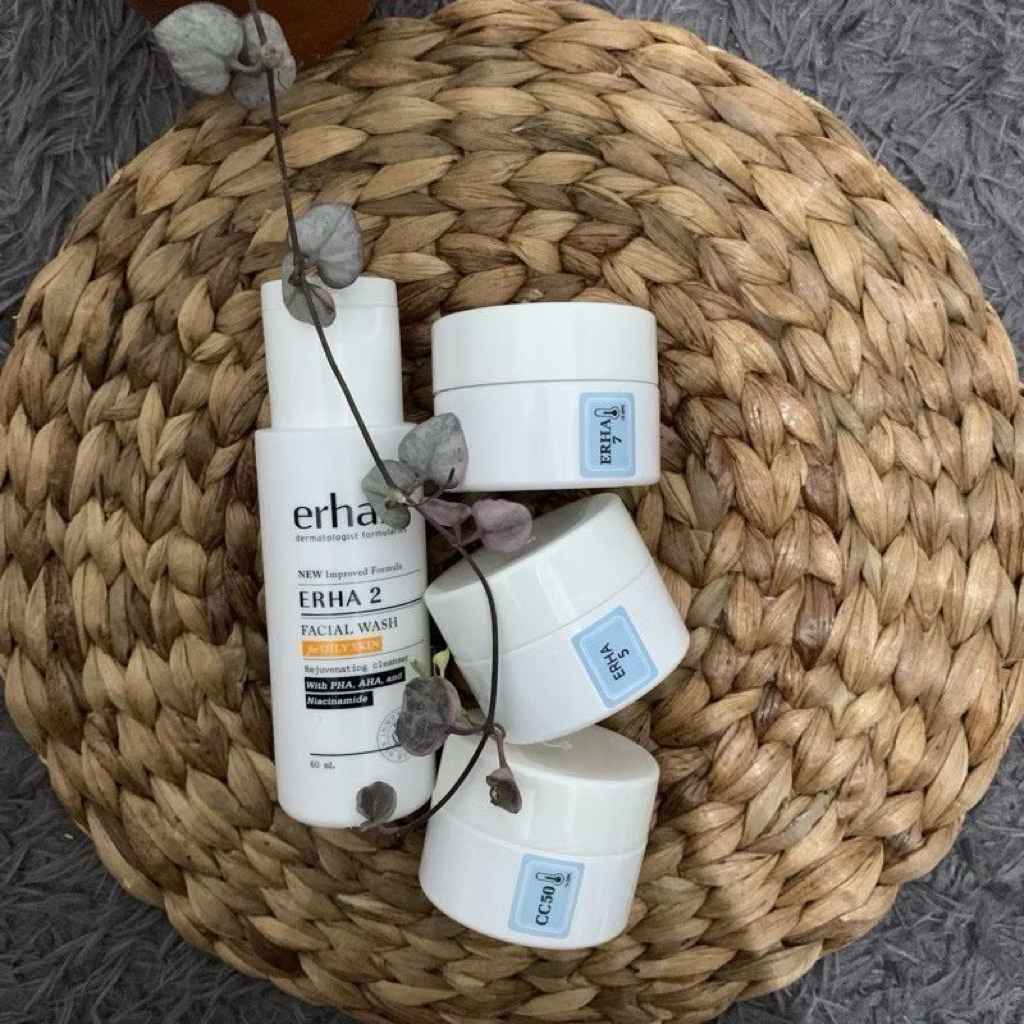 ERHA PAKET untuk Flek dan mencerahkan