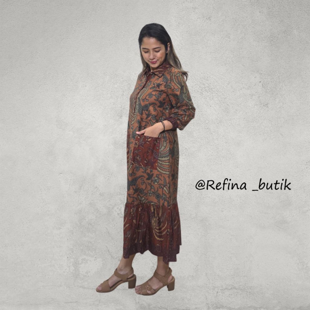 Refina Butik Dress Batik Wanita Elegan dengan Lengan Panjang dan Ruffle Hem - Model Terbaru