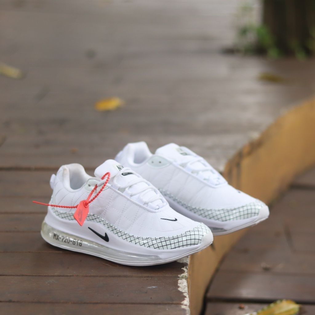 Sepatu AM Putih 720-818 Terbaru