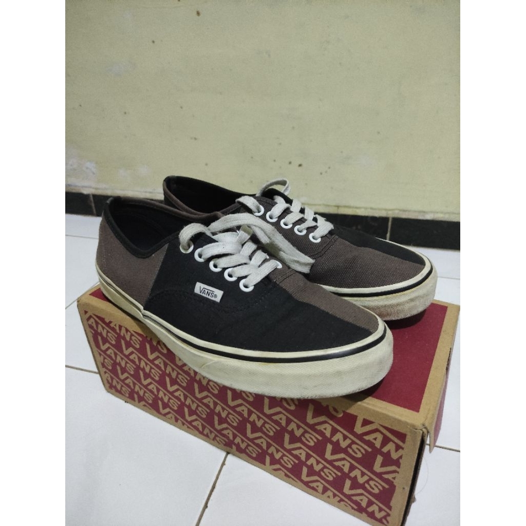 vans authentic