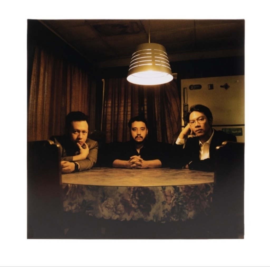 Vinyl Perunggu Memorandum