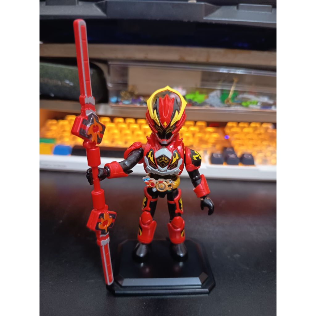 auldey armor hero red black