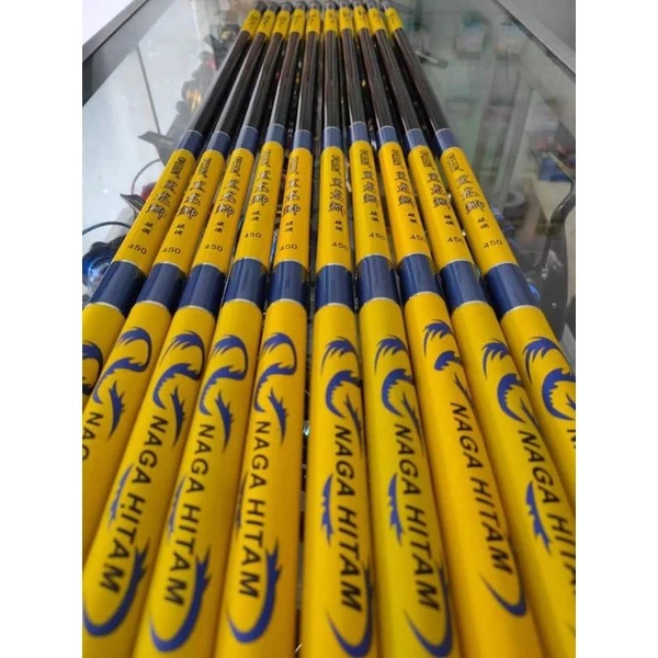 Tegek Oregon naga hitam