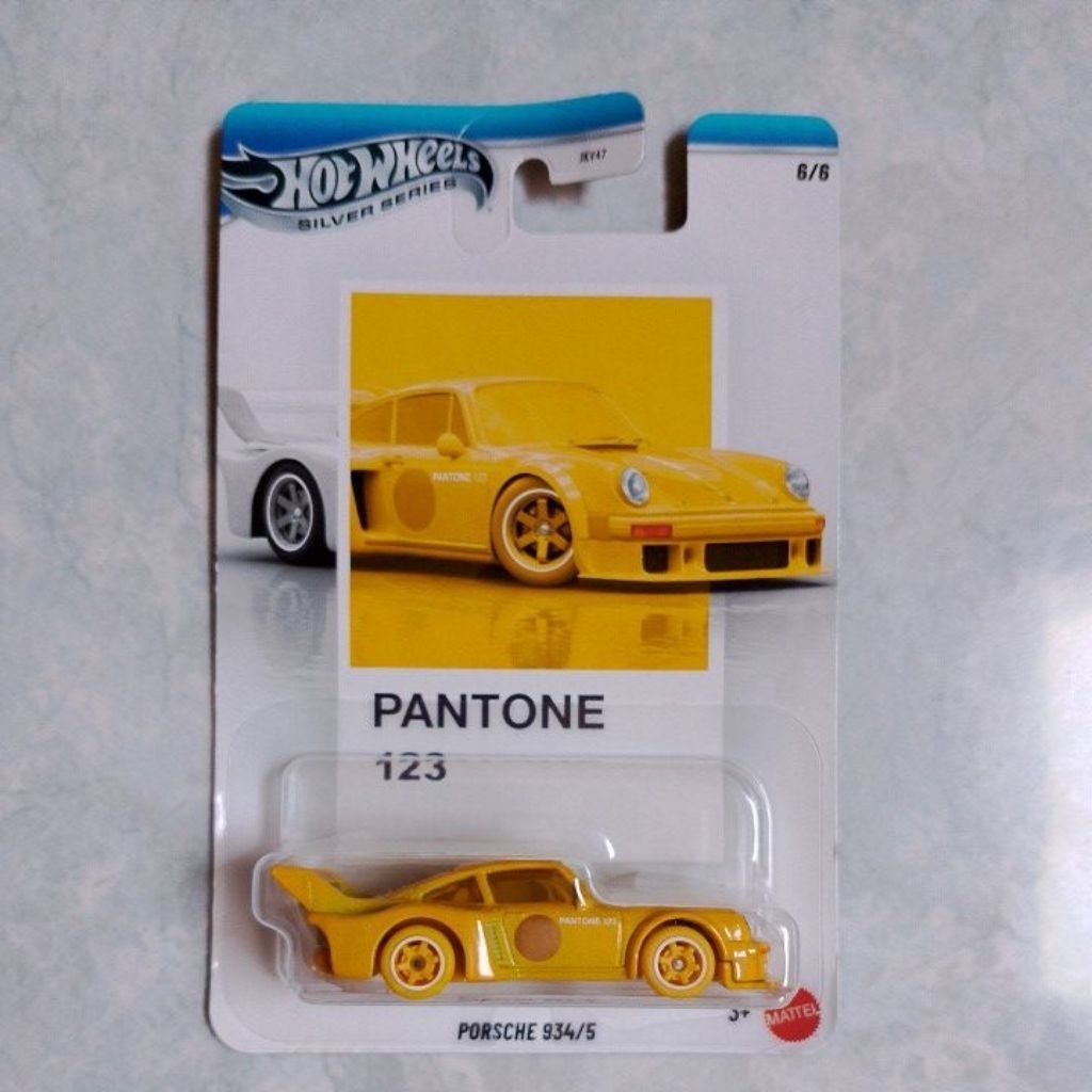 hotwheels pantone Porsche 934/5
