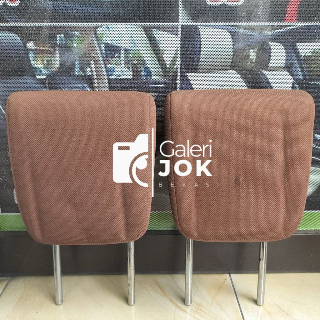 Headrest Belakang Innova Reborn Type G Original