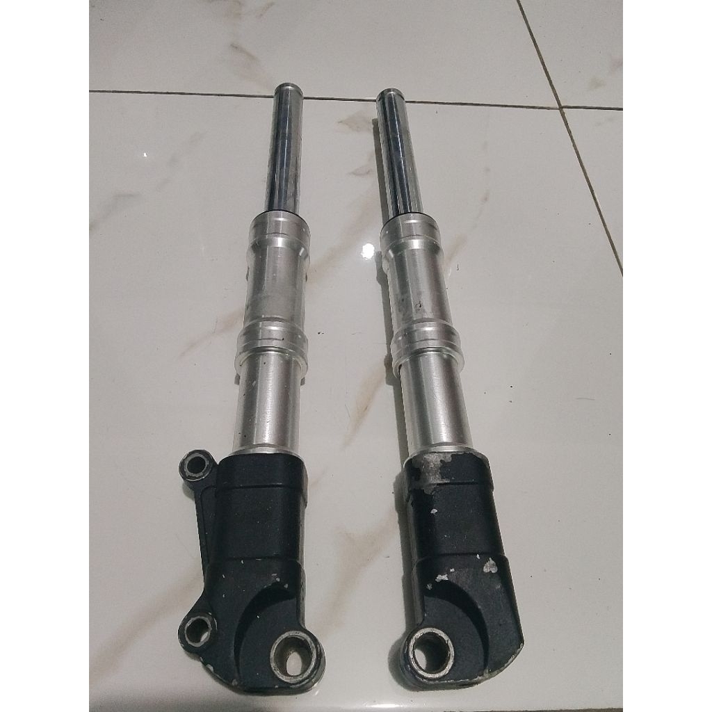 Shok depan beat karbu scopy karbu