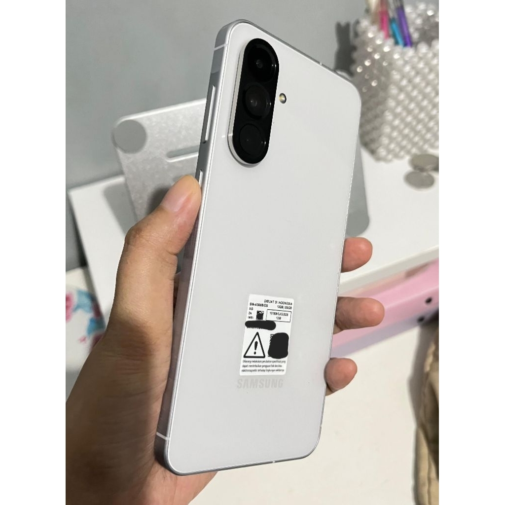 (SECOND LIKE NEW) Samsung Galaxy A56 5G 12/256 - Light grey Original (baca deskripsi)