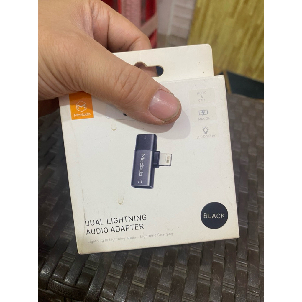 New Mcdodo Dual Lightning Audio Adapter Black