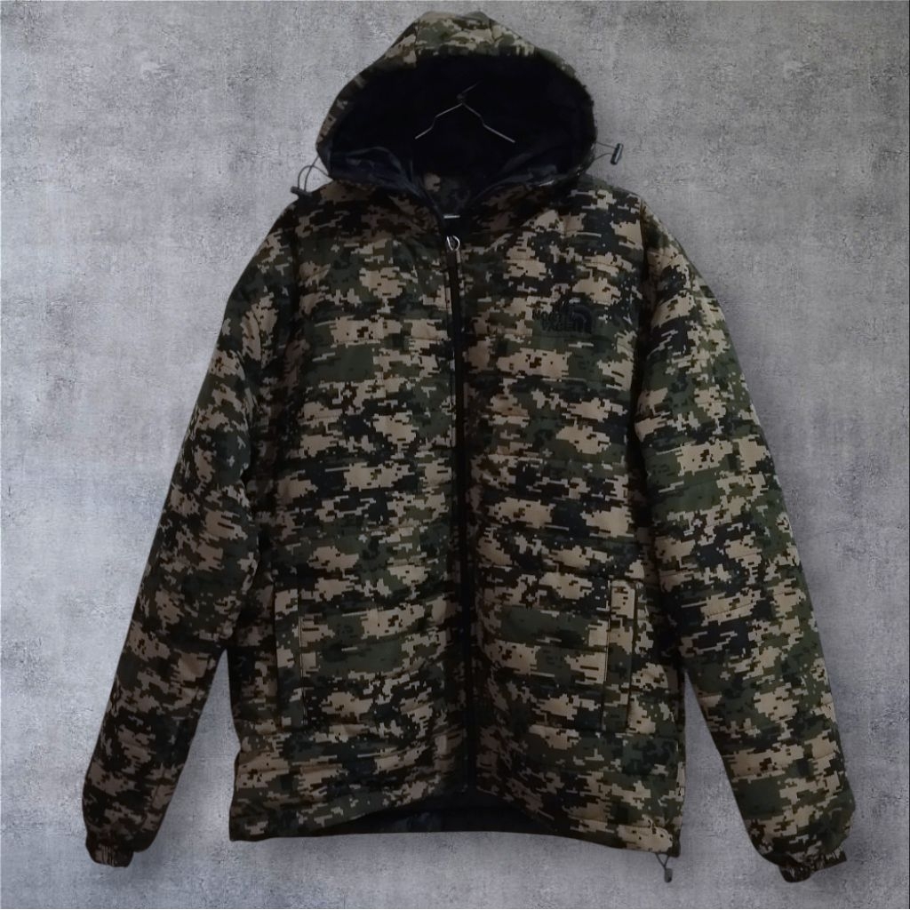 THE NORTH FACE PUFFER HOODIE JACKET