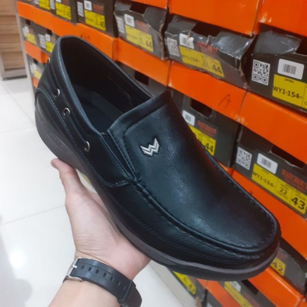 Sepatu WATCHOUT  Pria Terbaru 39- 44 (100% ORIGINAL)