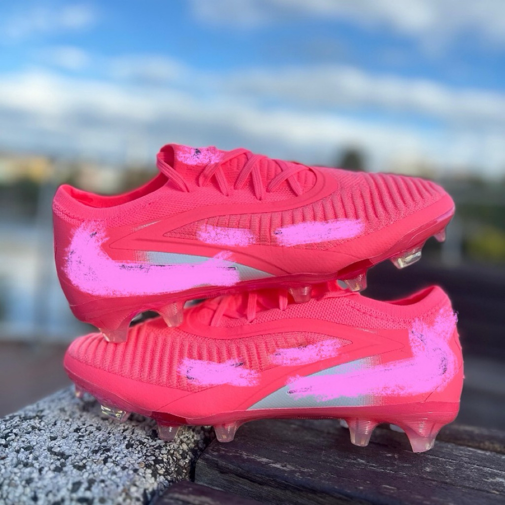 SEPATU BOLA NIKE PHANTOM PINK