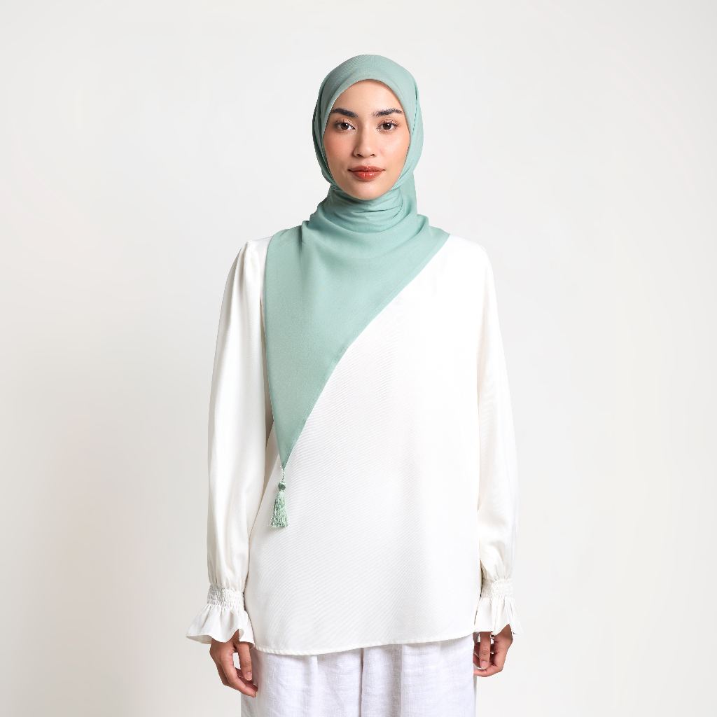 Napocut Hijab - Plain Tassel - Hijab Segiempat Paris Jepang Premium Ronce 115 X 115 Cm Tbk