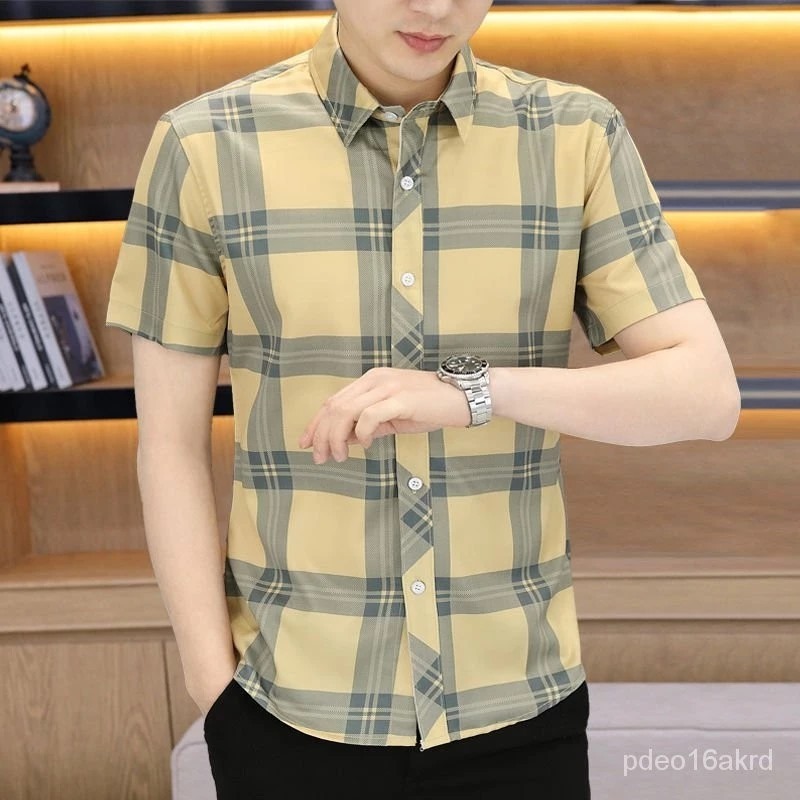 Kemeja Lengan Pendek Pria / Kemeja Lengan Pendek Pria Kotak-Kotak