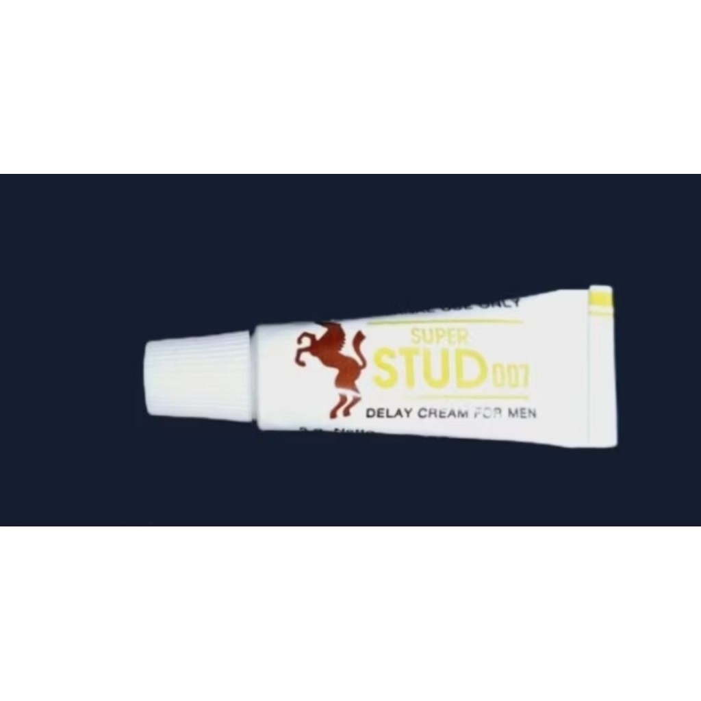Stud Cream 007