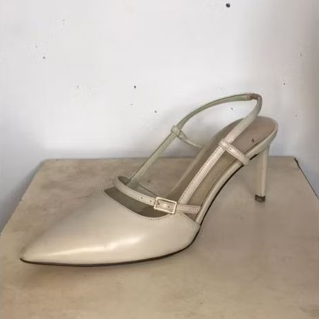 Preloved heels charles&keith