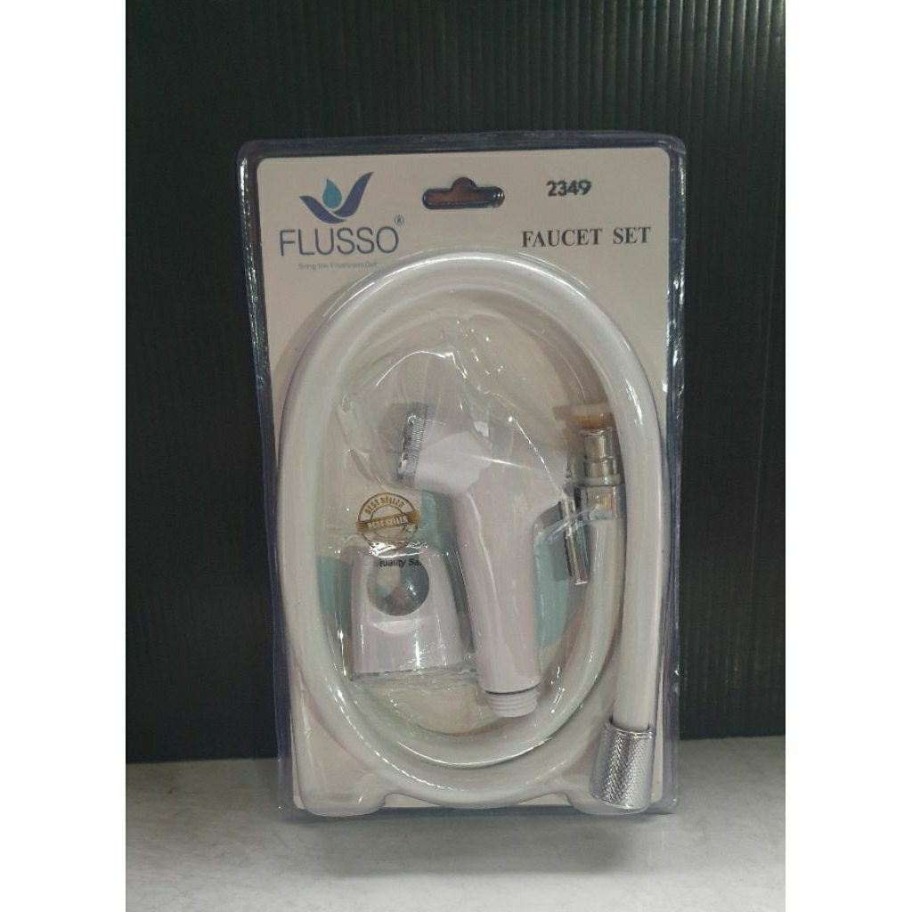 Toilet shower jet spray flusso