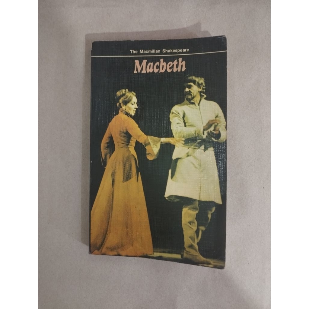 Macbeth by William Shakespeare edisi The Macmillan Shakespeare