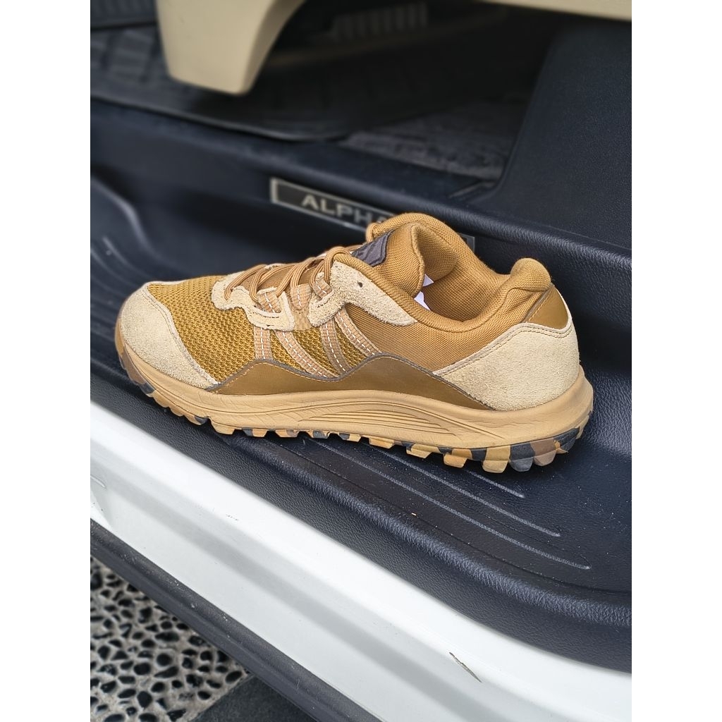 Sepatu Hiking Pria Merrell Nova Traveler Moon Size 40 (25.5cm) Sol Vibram Outdoor