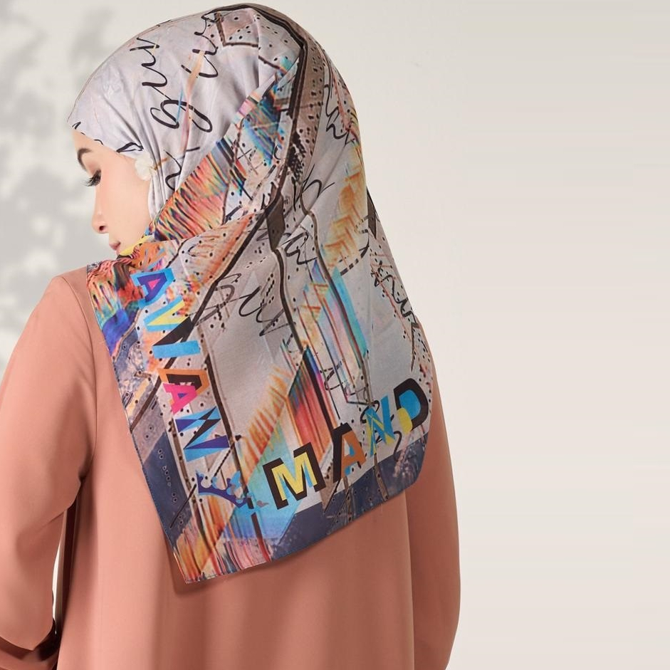 Spectrum White Scarf Mandjha Muslim Wanita Hijab Segi Empat Ivan Gunawan Voal Premium Original
