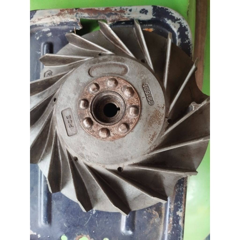 magnet vespa exclusive 2 cdi pce