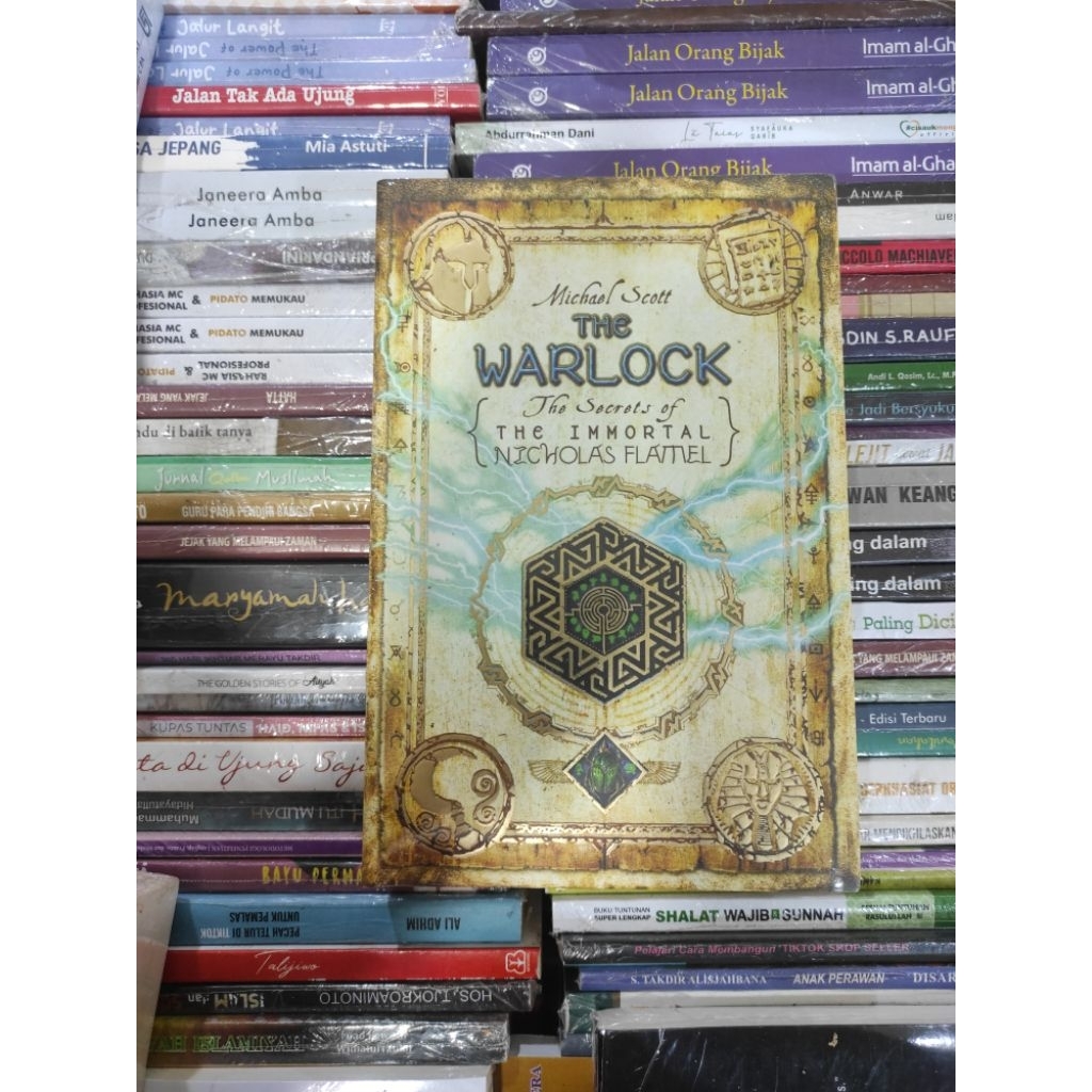 Michael scott the warlock the secret of the immortal nicholas flamel ASLI ORIGINAL