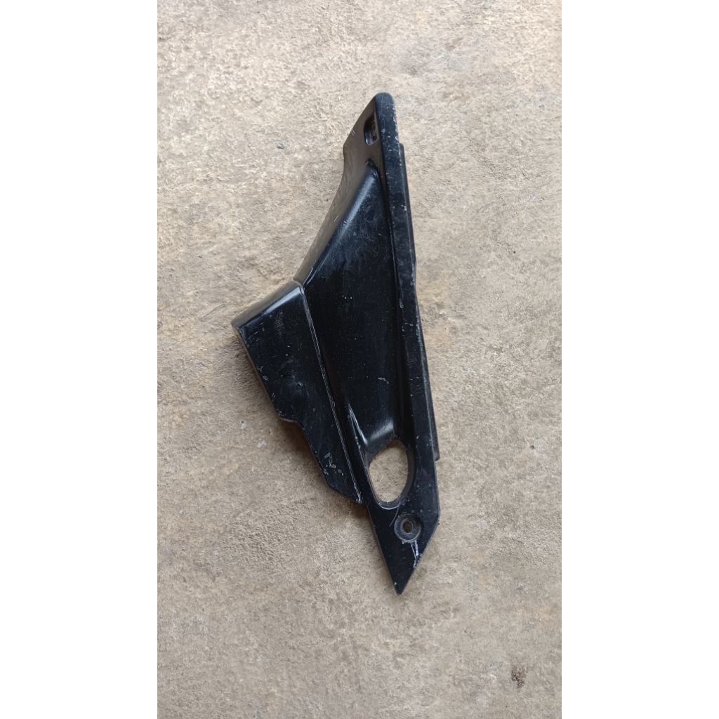Tepong tutup cover aki accu kanan yamaha sigma original