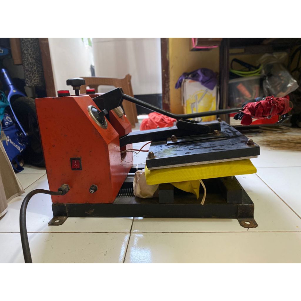 Mesin Press sablon digital
