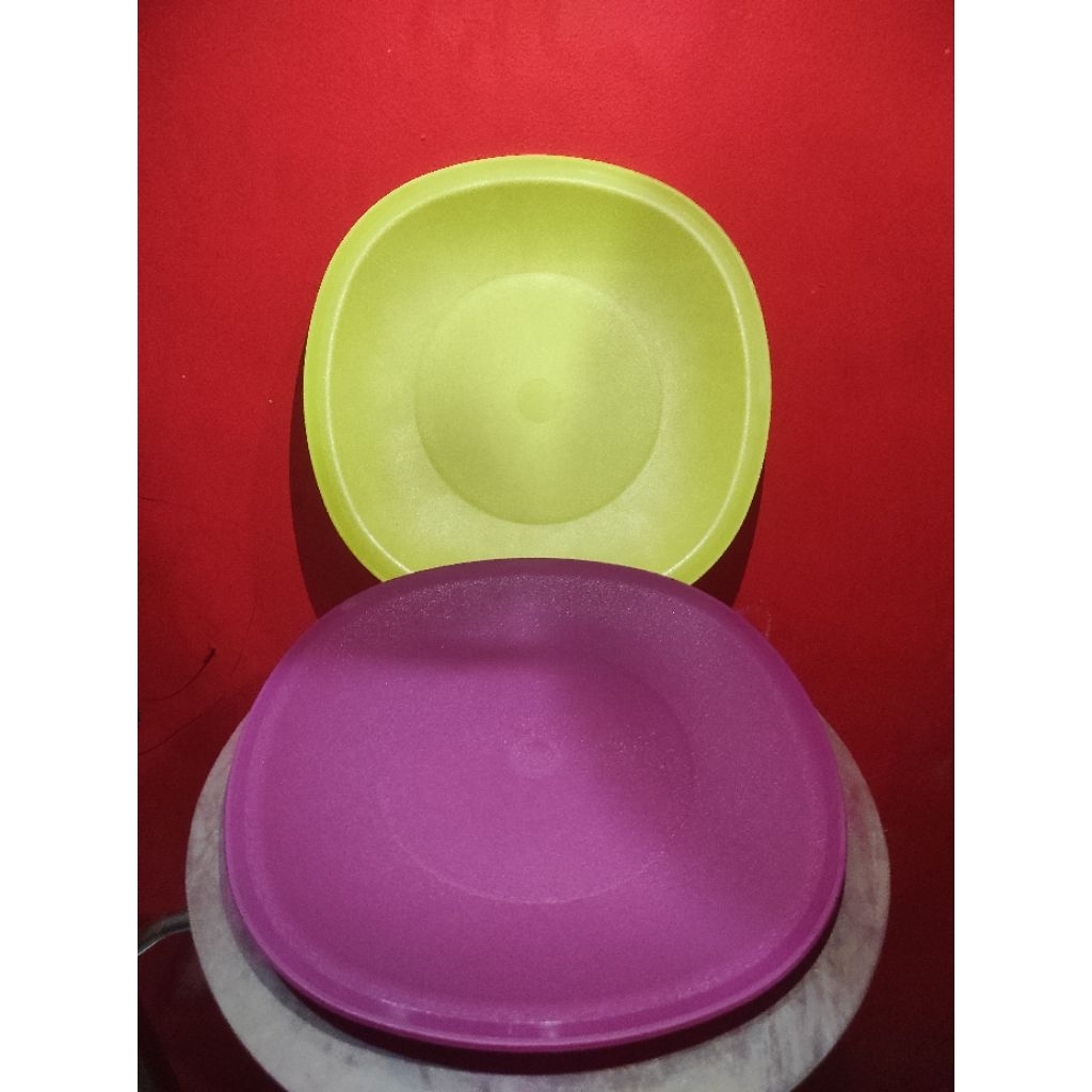 Blossom Plate Tupperware