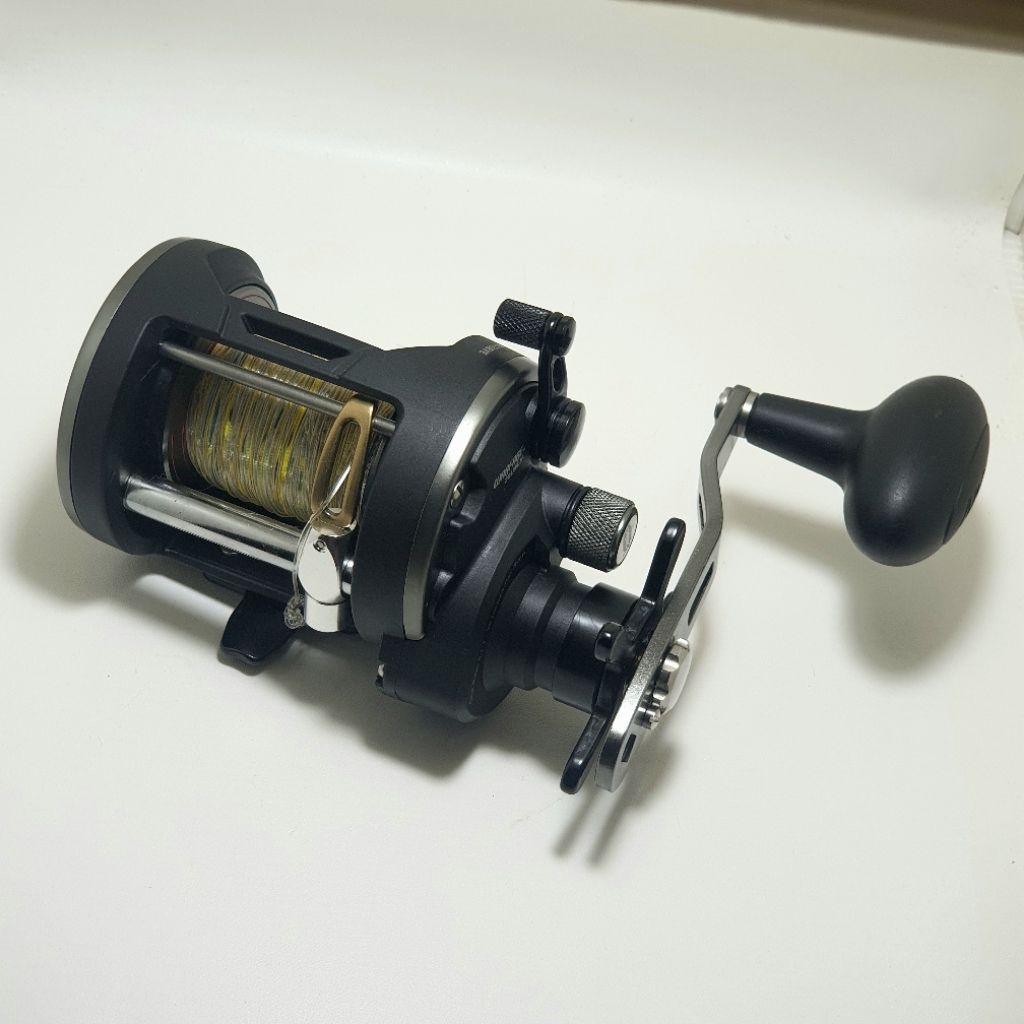 REEL PENN WARFARE 20LWLH LEFT HANDLE SECOND / BEKAS LIKE NEW