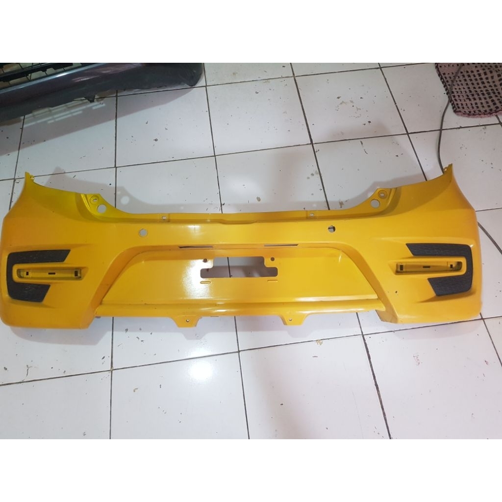 BEMPER BELAKANG AGYA