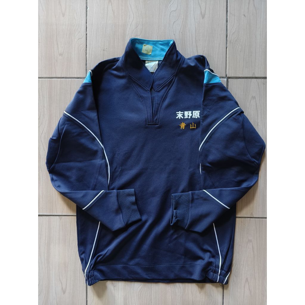 Tracktop Casual Crewneck Merek Sport Yatch Bahan Lotto Warna Biru Navy Lis Putih Biru Size M