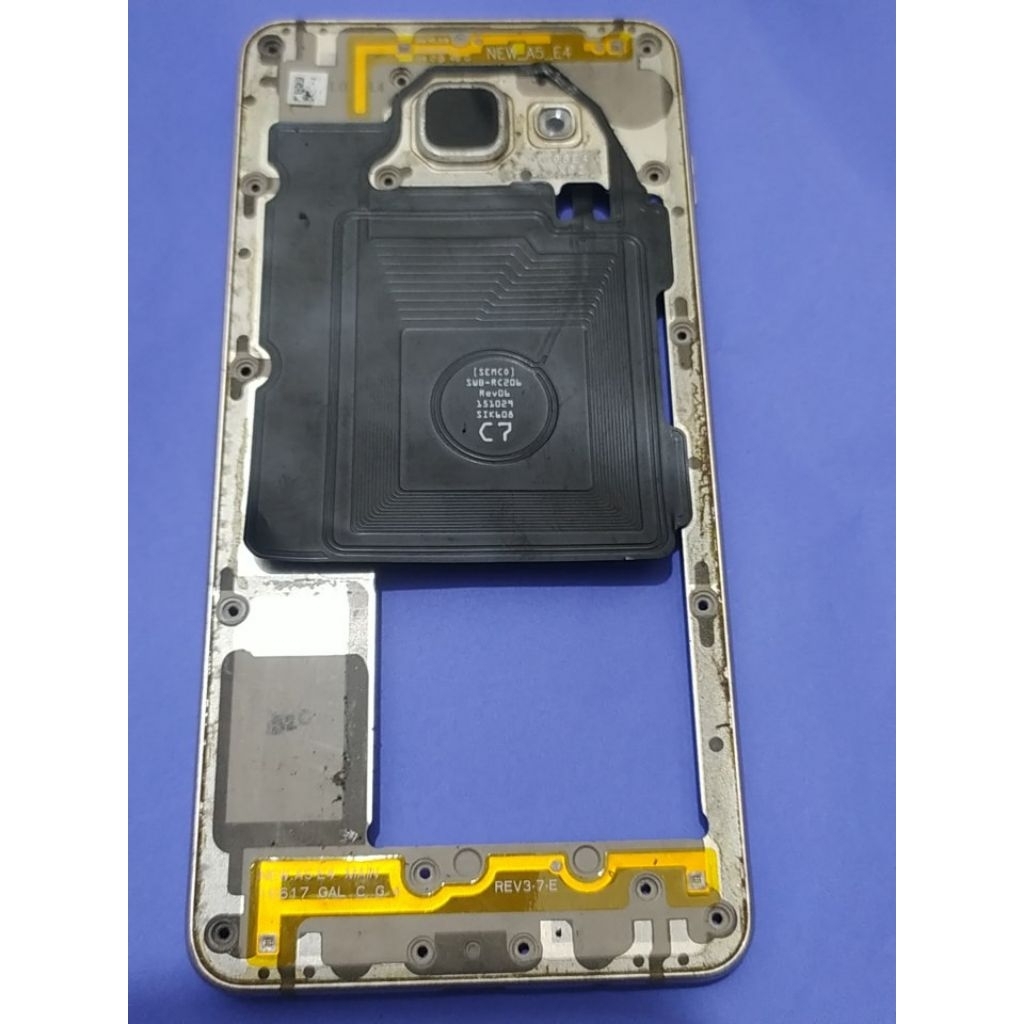 prime/tulang tengah atau tatakan lcd Samsung A5 2016 original copotan