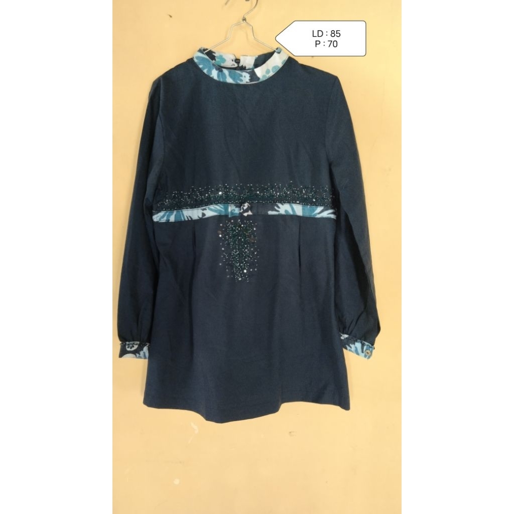 {PRELOVED} BLOUSE BLINK - BLINK