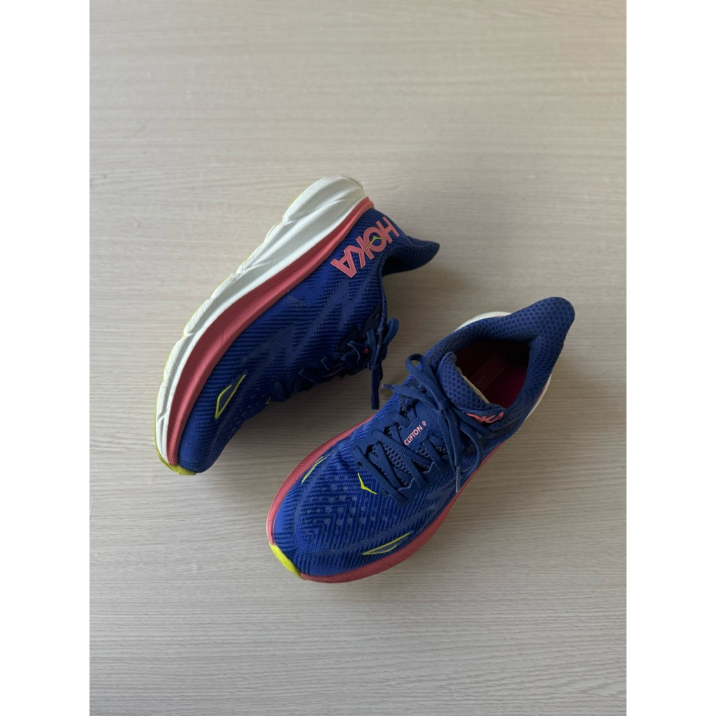 Hoka Clifton 9 Wide Running