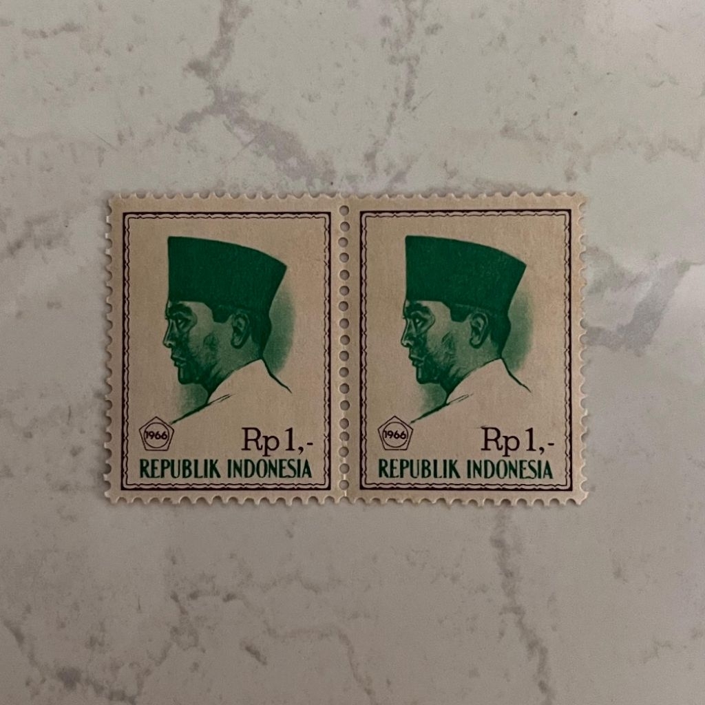 [Set 2 Lembar] Perangko Indonesia Kuno 1 Rupiah Soekarno 1966 Mint - Stamp