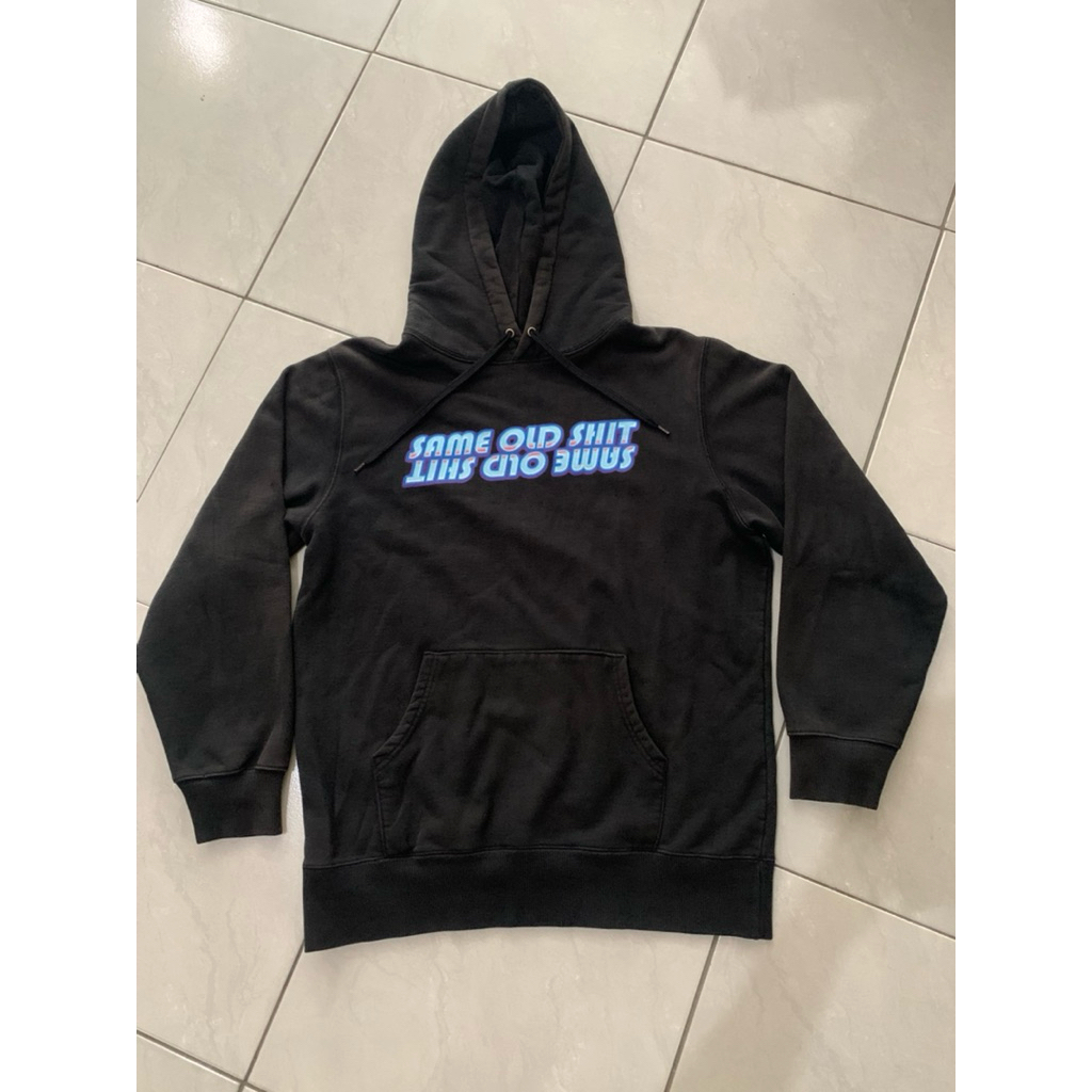 I Am Not A Human Being Hoodie Second Size L
