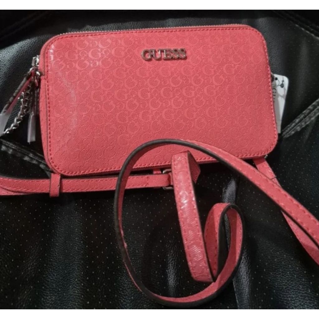 tas guess sling bag pink