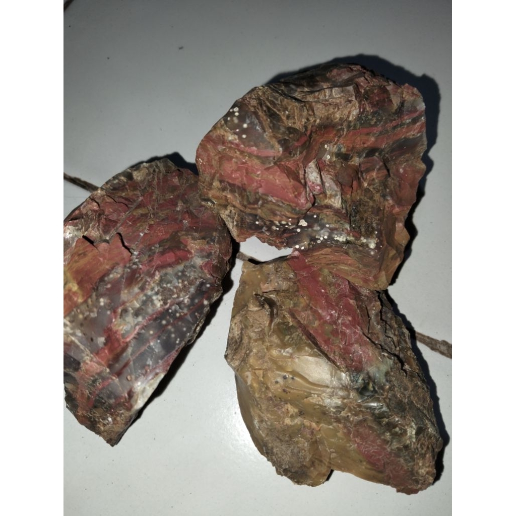 bahan batu cincin merah campur