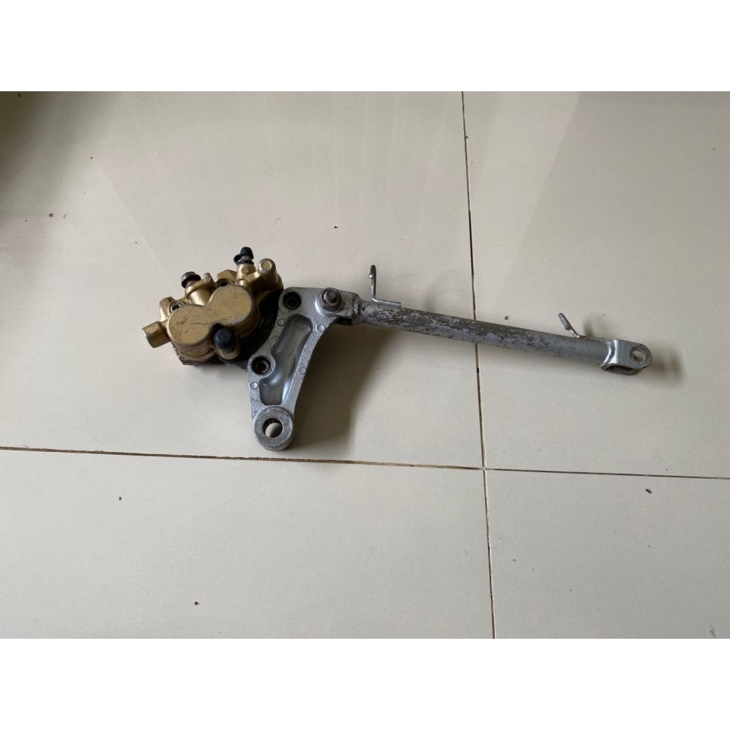 Kaliper rem cakram belakang Kawasaki ninja r ninja ss original