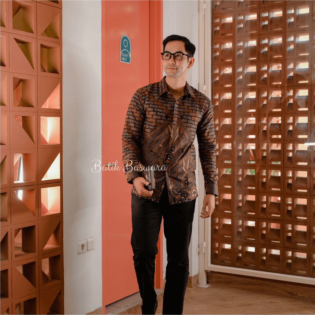 Kemeja Batik Merak Ngibing dagel