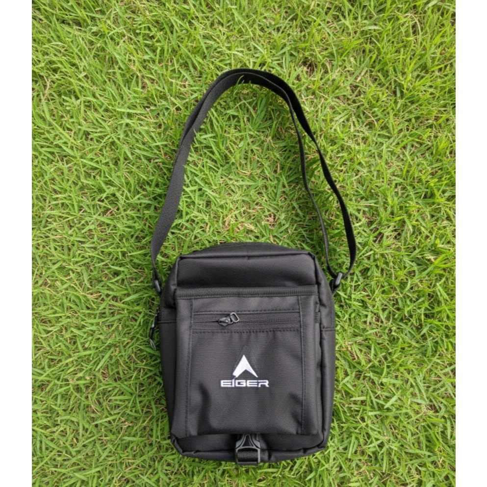 TAS SELEMPANG EIGER1898 CROSSROAD SV 1F TRAVEL POUCH