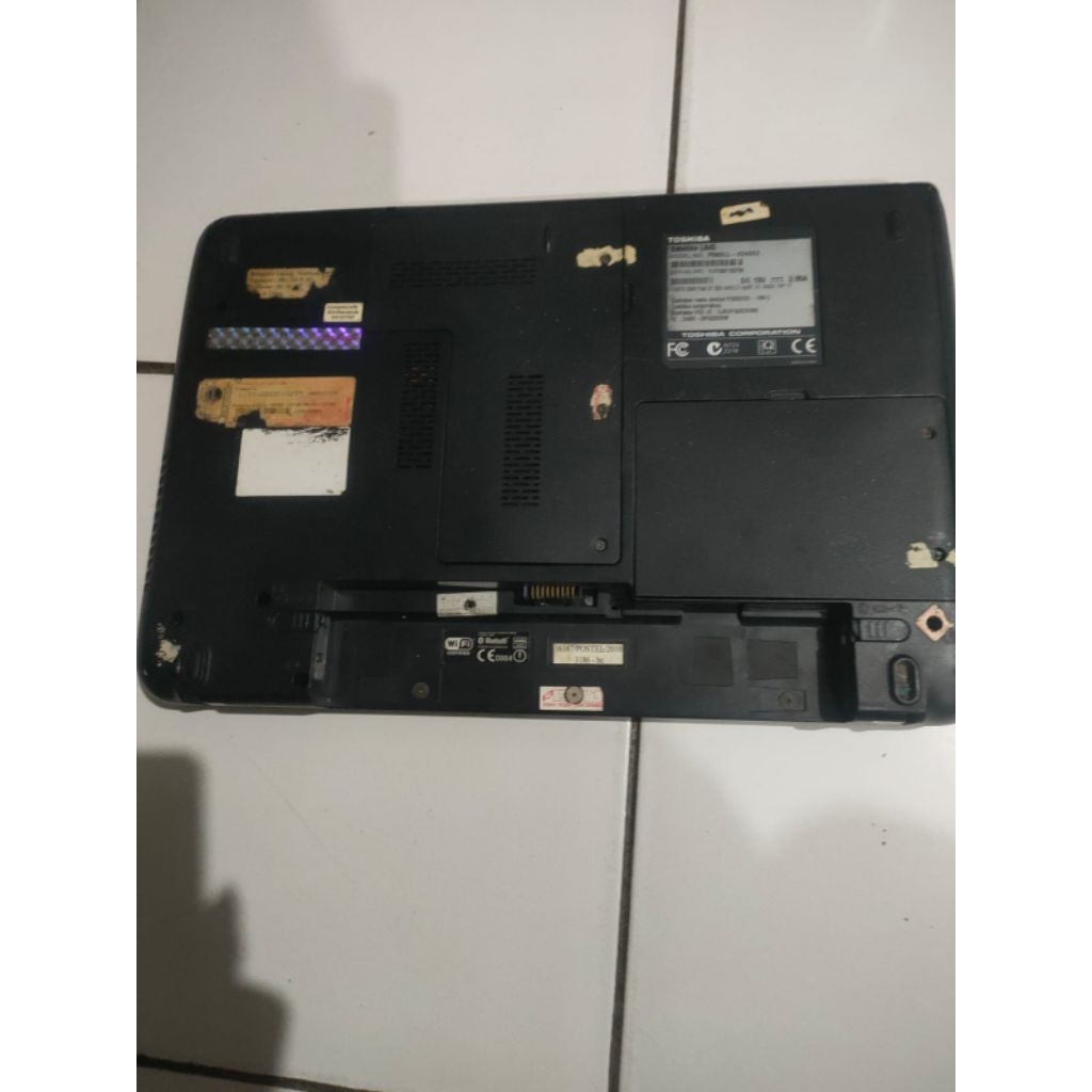 Laptop Toshiba Satelite L645 bahan Second