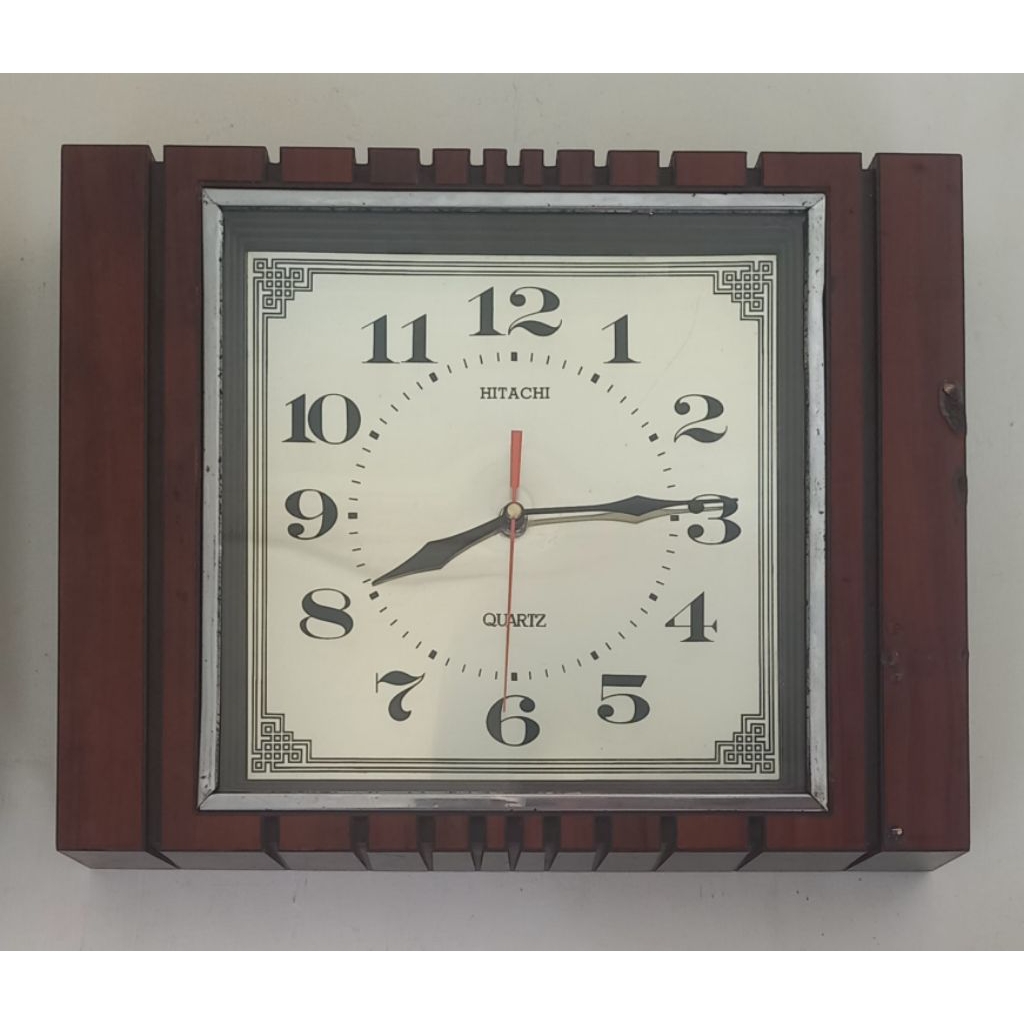 Jam dinding HITACHI japan vintage
