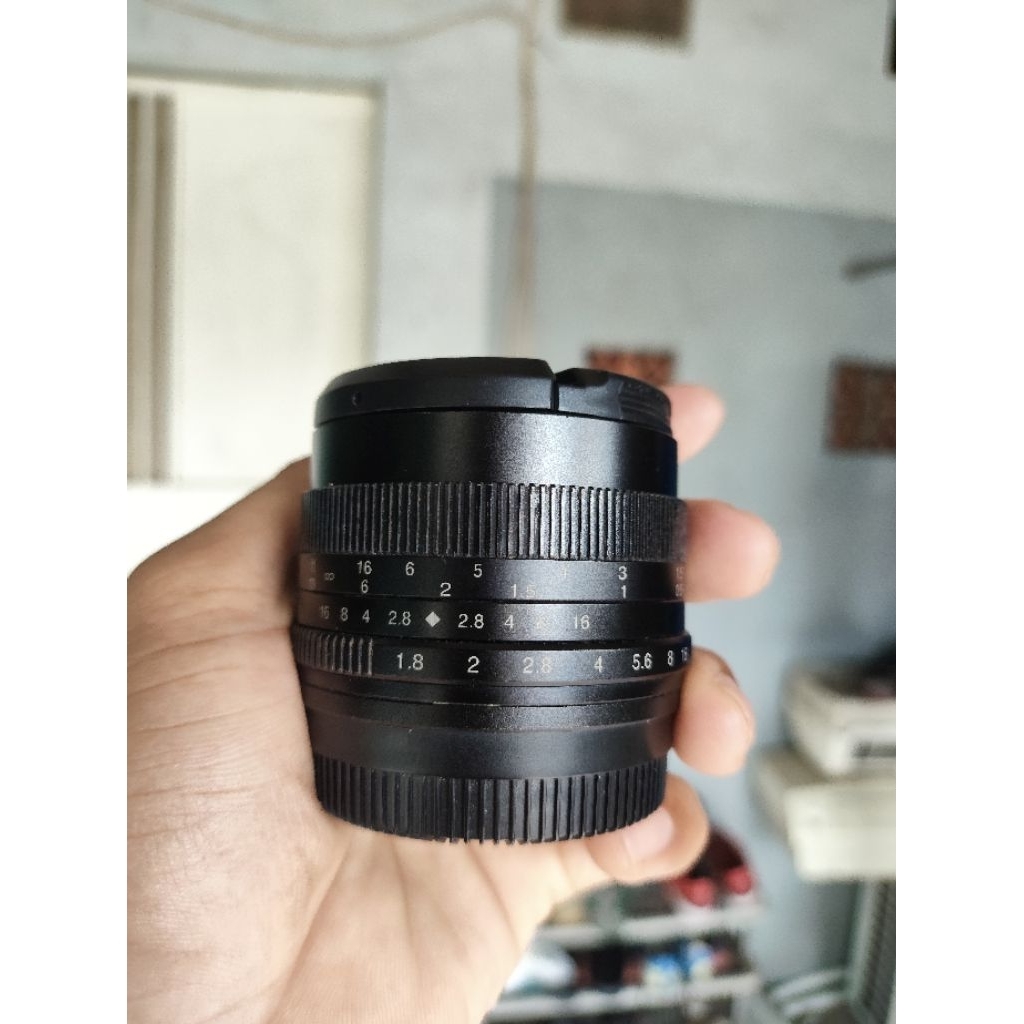 lensa 7artisan 50 mm f1.8