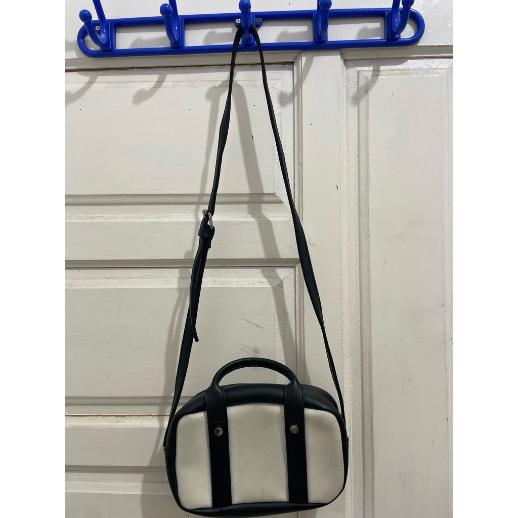 tas selempang wanita miniso